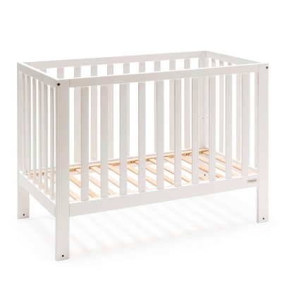 Berço de bebé branco em madeira com ripas de suporte