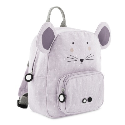 mochila lilás com rosto de rato e orelhas em fundo branco