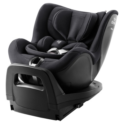 cadeira auto infantil preta acolchoada com cinto de segurança