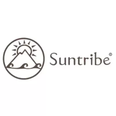 Logótipo Suntribe com sol, montanha e ondas