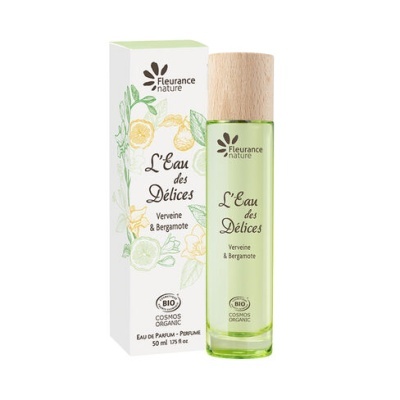Perfume L'Eau des Délices Fleurance Nature com frasco verde claro e tampa de madeira