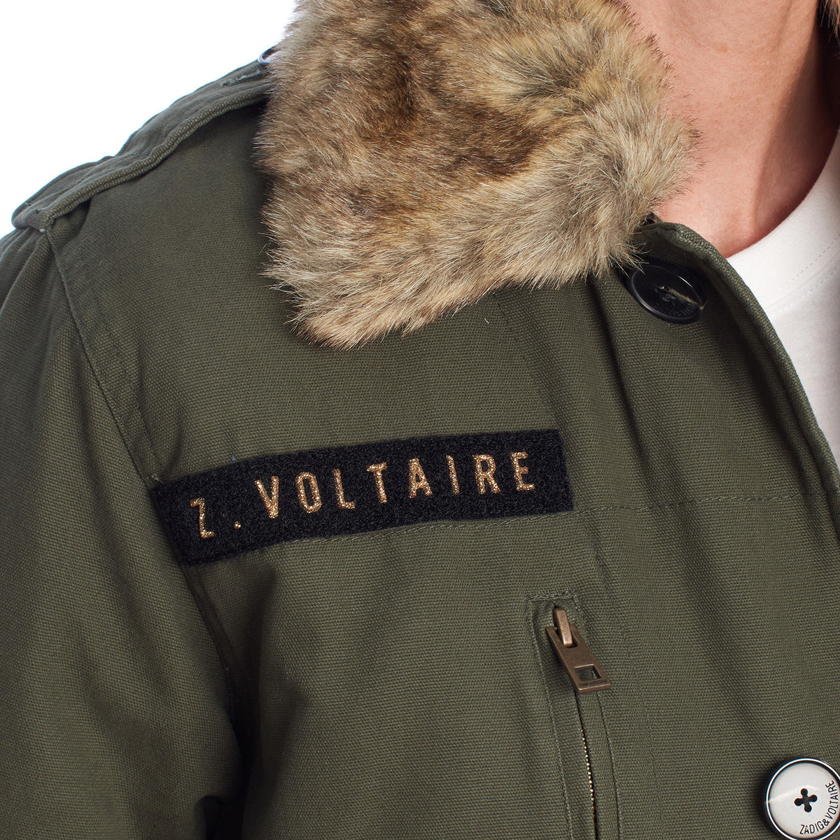Casaco verde com gola de pelo e patch Z. VOLTAIRE