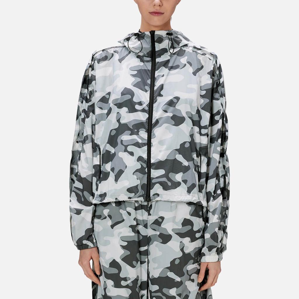 Conjunto de casaco e calças camouflage cinza com fecho de correr e capuz.