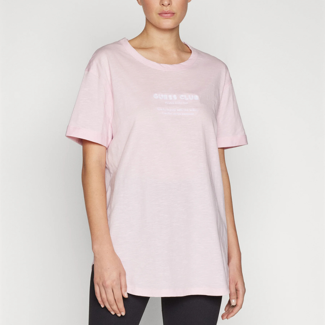 Camiseta rosa claro de manga curta com estampa branca GUESS CLUB