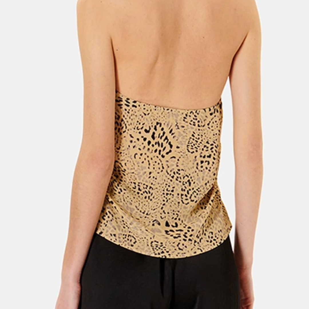 Top feminino animal print bege e preto visto de costas