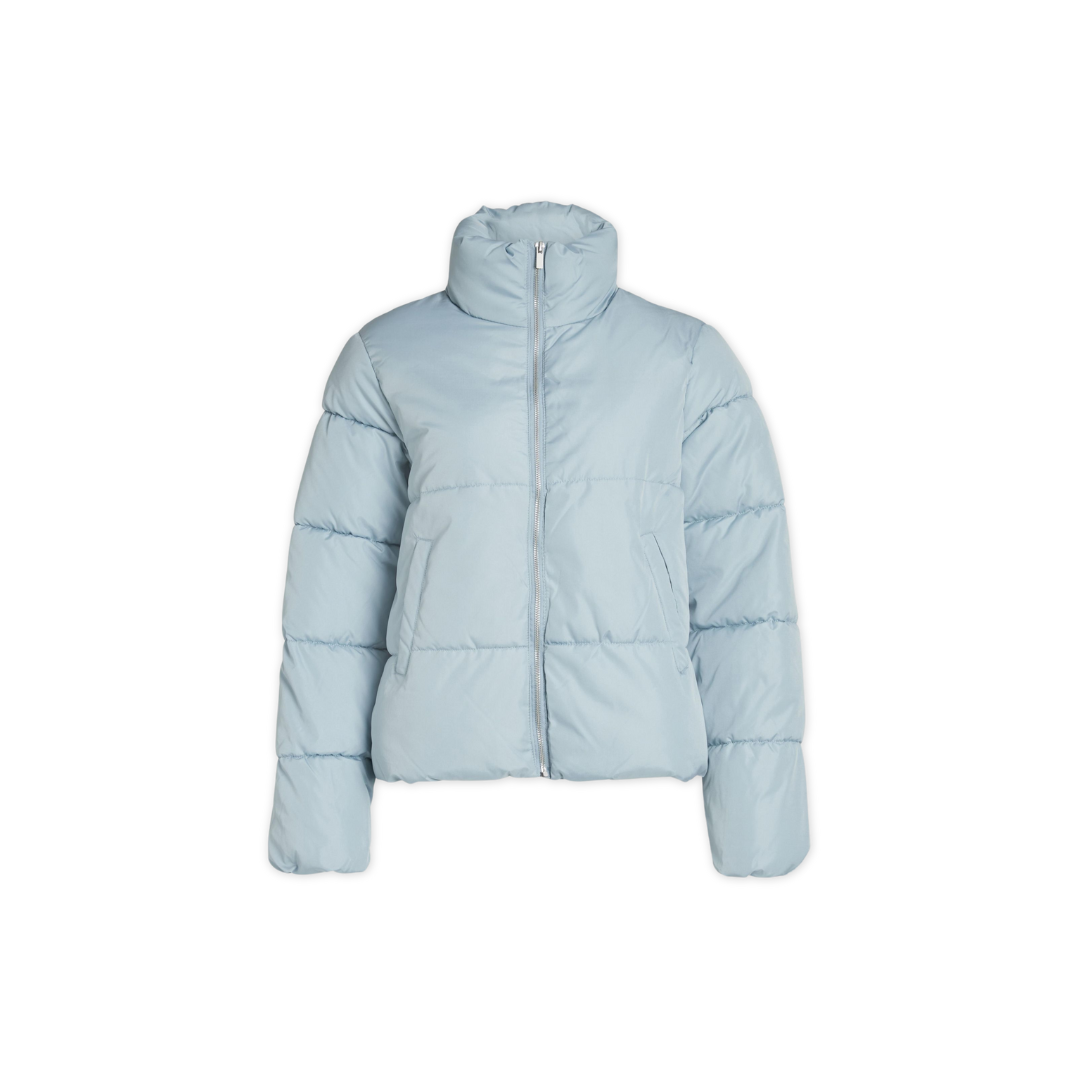 Casaco acolchoado azul claro com fecho central e gola alta