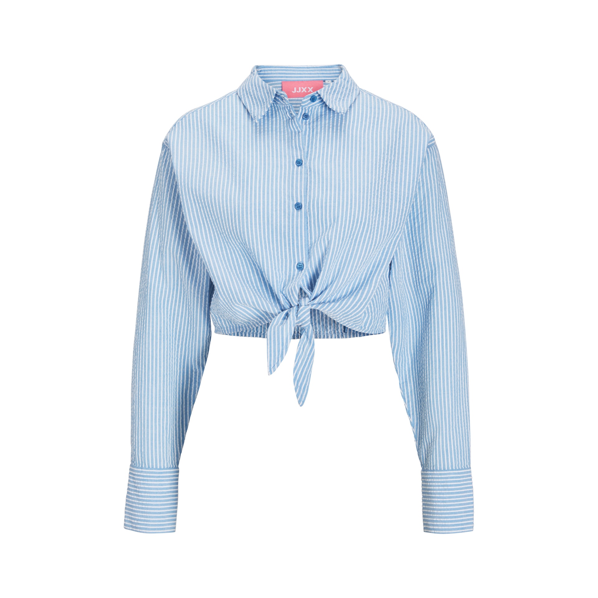 Camisa cropped azul claro às riscas brancas com nó frontal e botões azuis