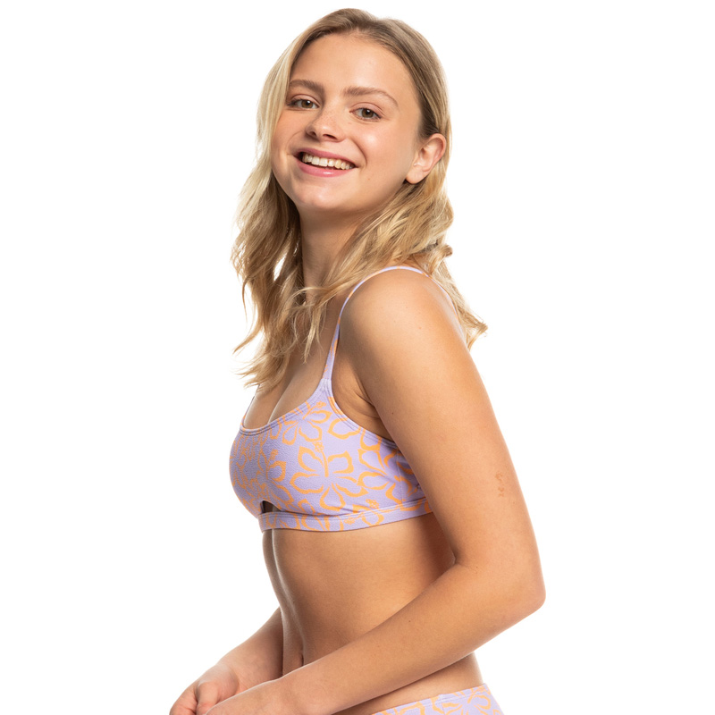 Top de bikini lilás com padrão abstrato em tons salmão num fundo branco