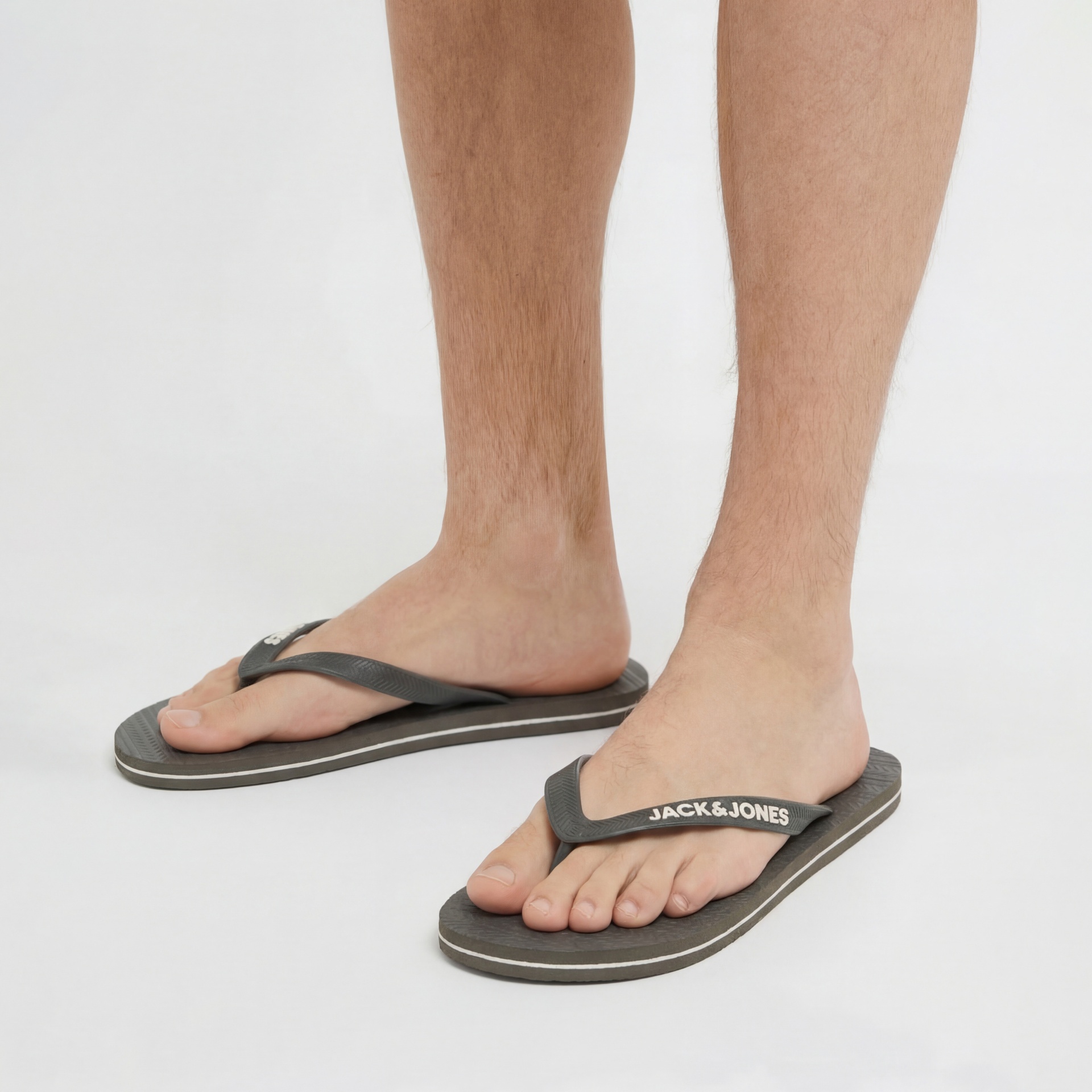 Sandálias chinelo chinelos cinza JACK & JONES com pés e pernas