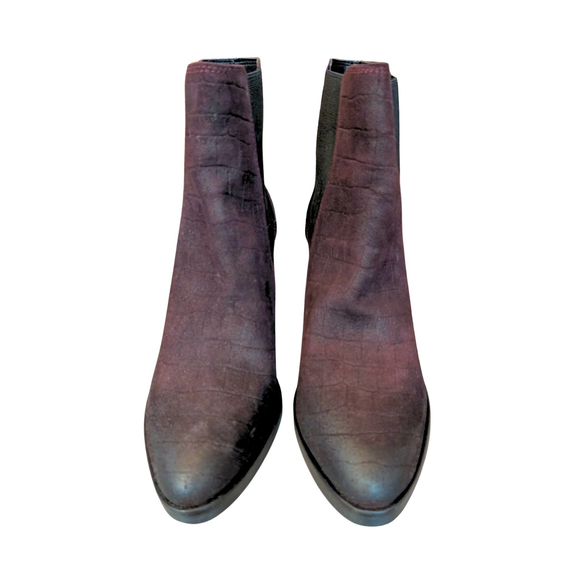 Botas castanho escuro em pele com padrão de pele de crocodilo