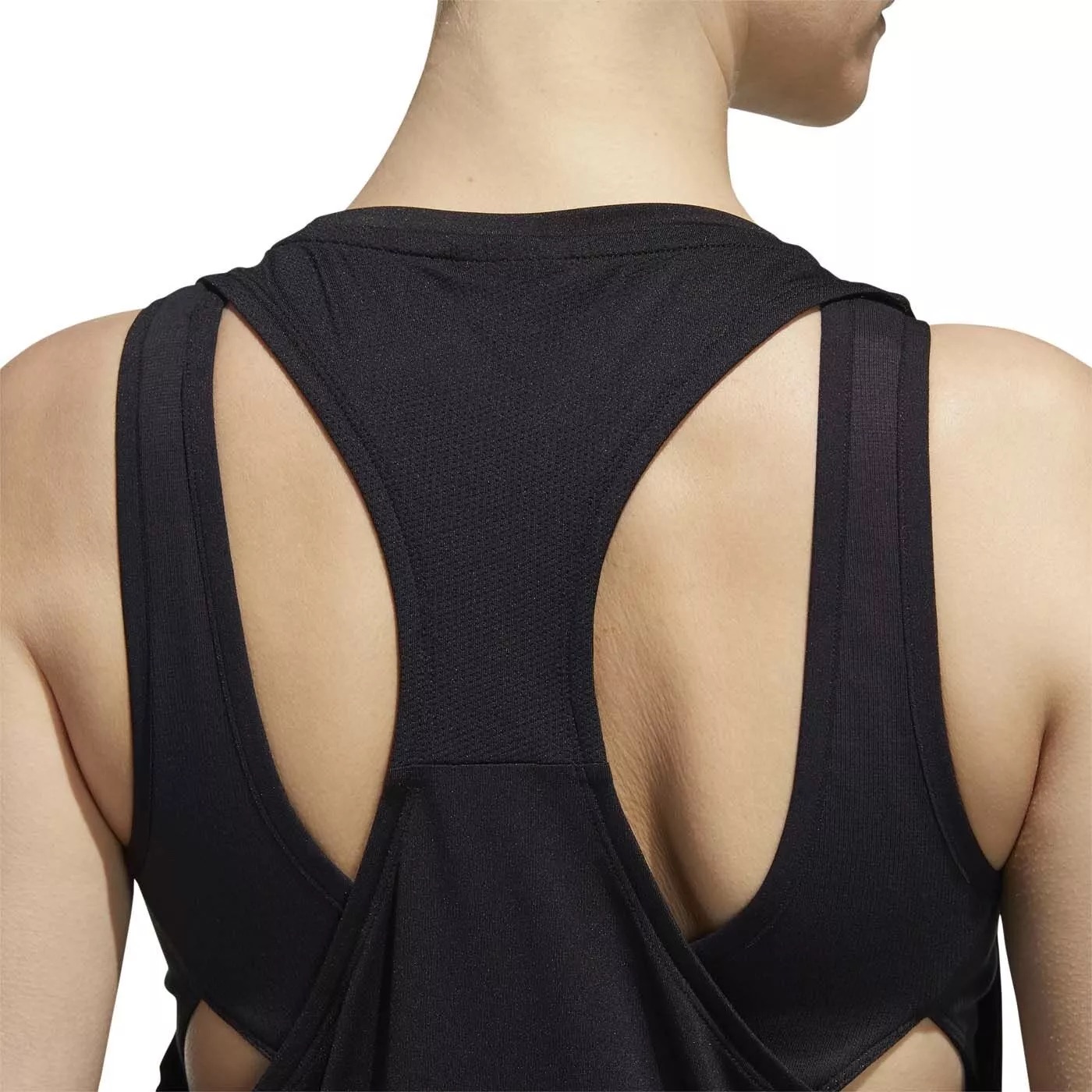 Costas de top desportivo preto com recortes e tecido de malha