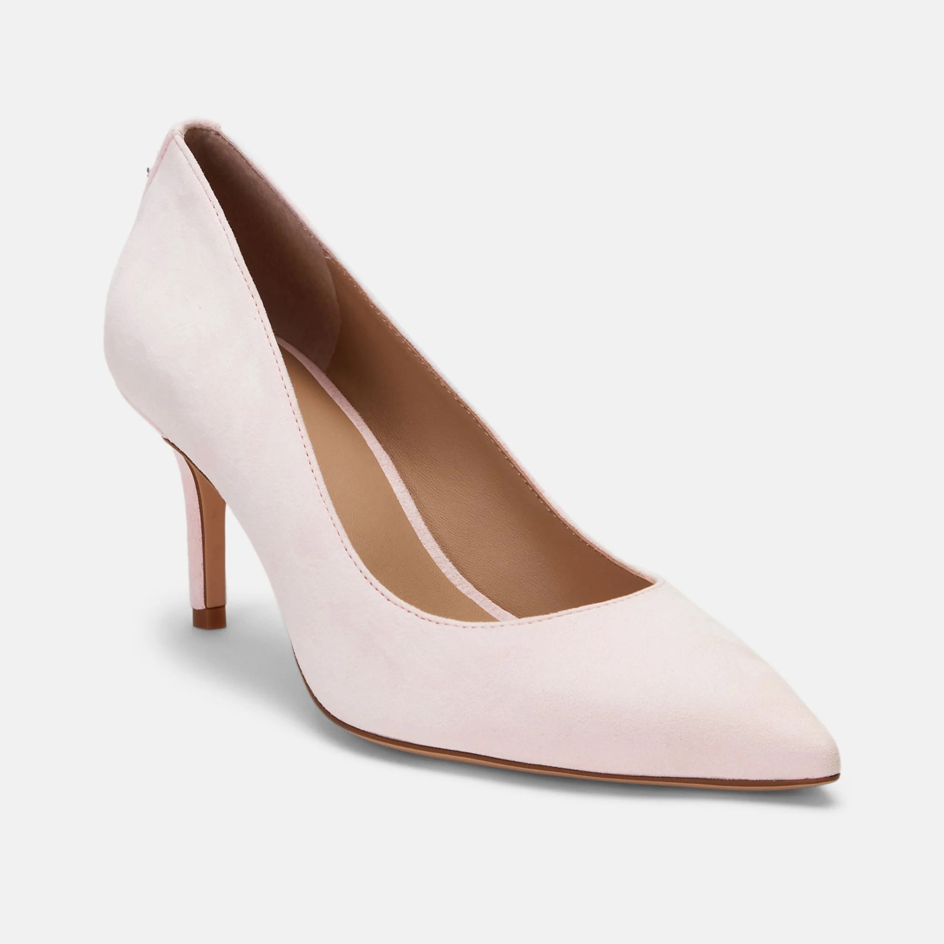 Sapato de salto alto feminino rosa claro com bico fino em fundo branco