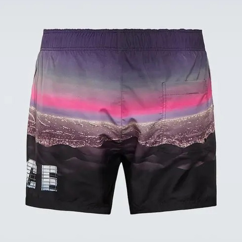Calções de banho com padrão roxo e preto, faixa rosa e letras brancas ZONE