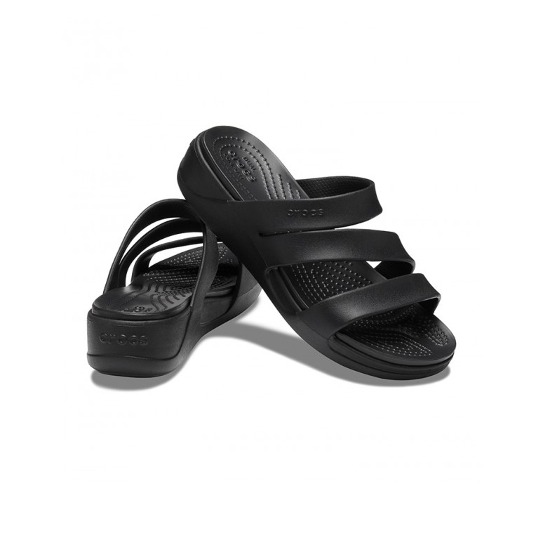 Chinelos pretos Crocs com tiras múltiplas