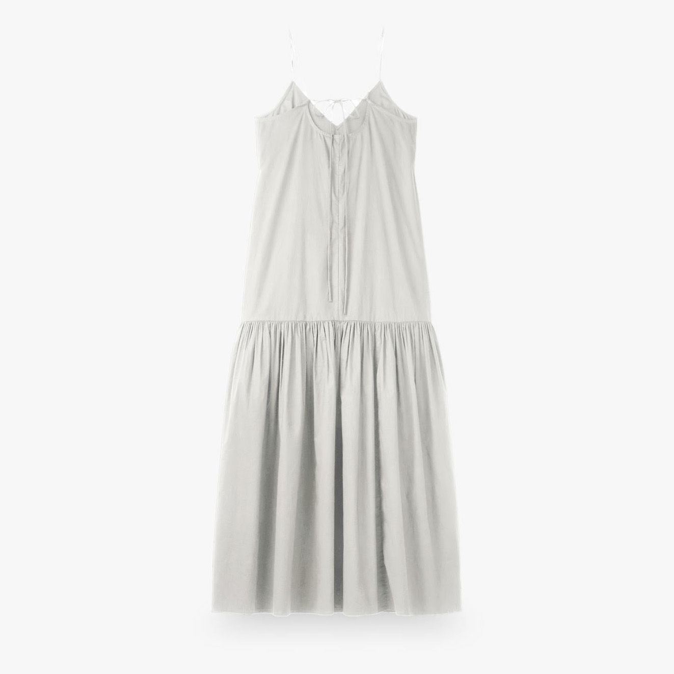 Vestido gris de alças finas com saia franzida