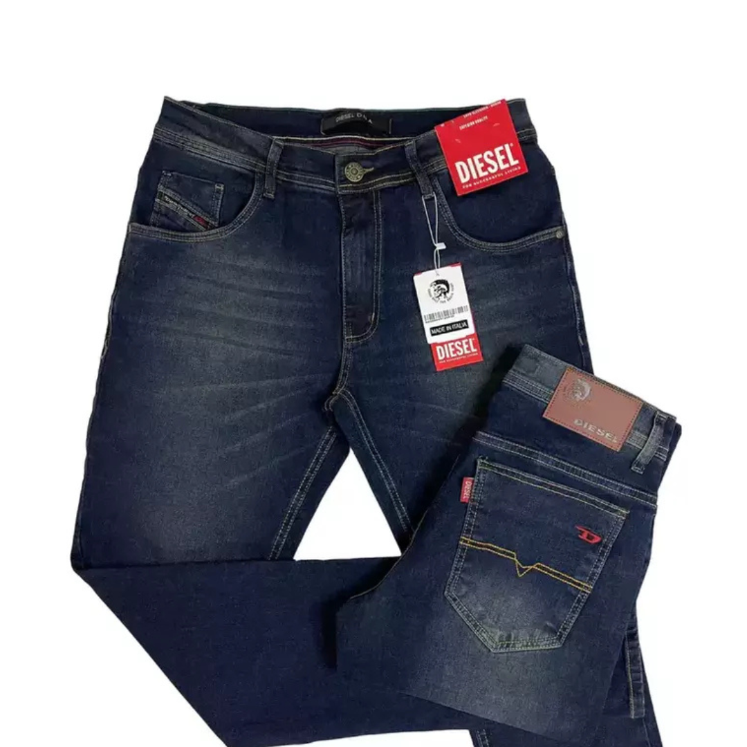 Calças de ganga azuis escuras DIESEL com etiquetas e bolso traseiro com logo