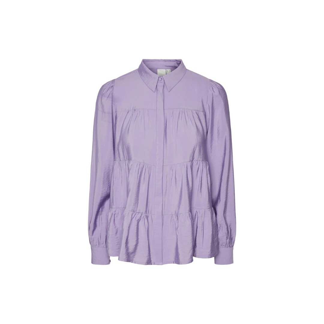 Blusa feminina lilás com gola tradicional e pregas na frente