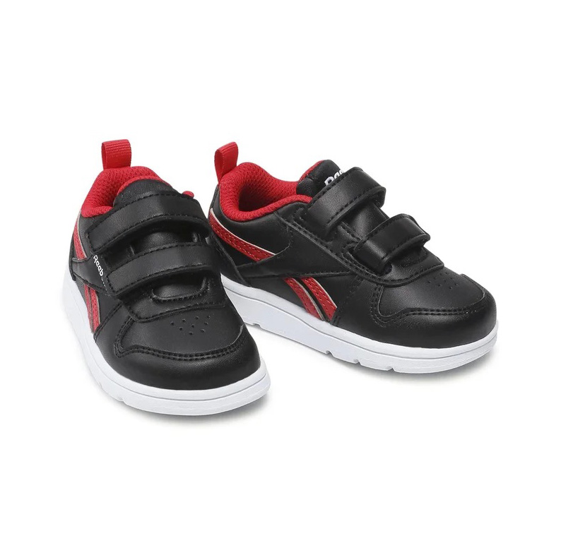 Sapatilhas infantis pretas com detalhes vermelhos e sola branca