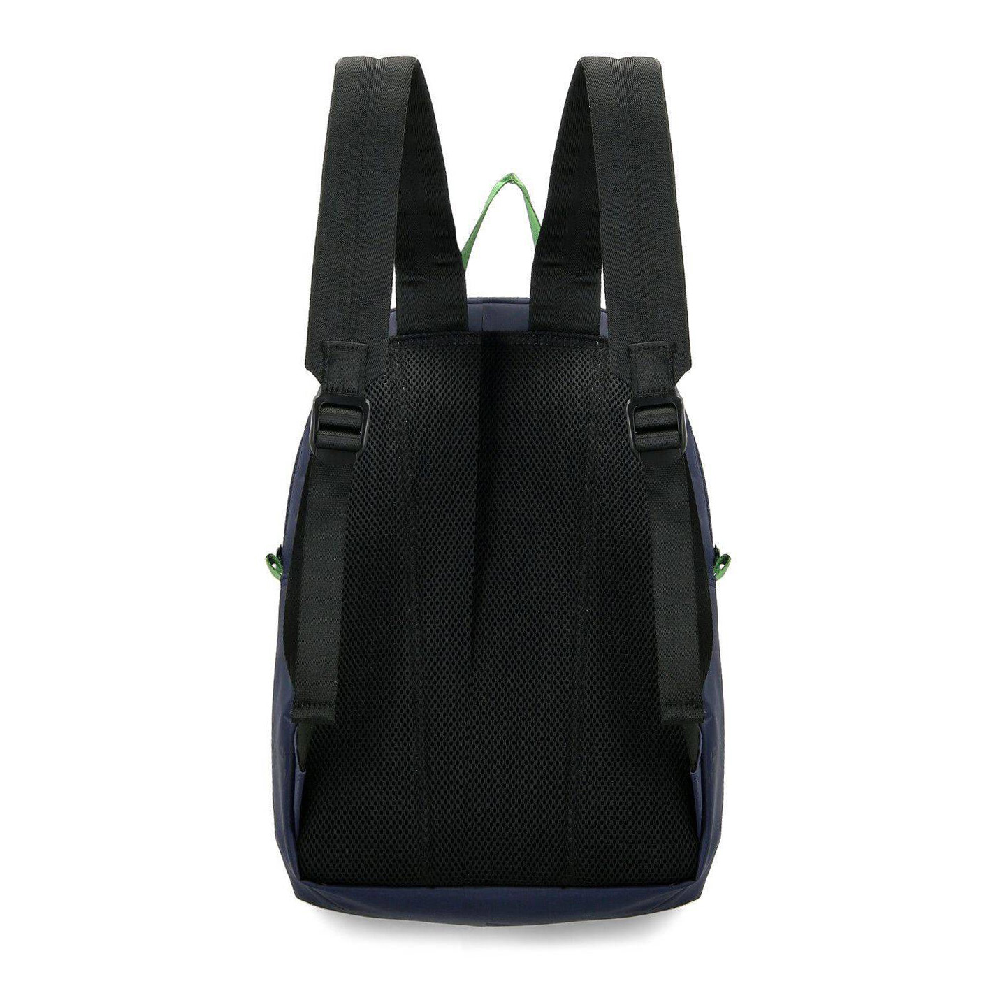 Mochila azul com alças pretas e parte traseira em malha preta