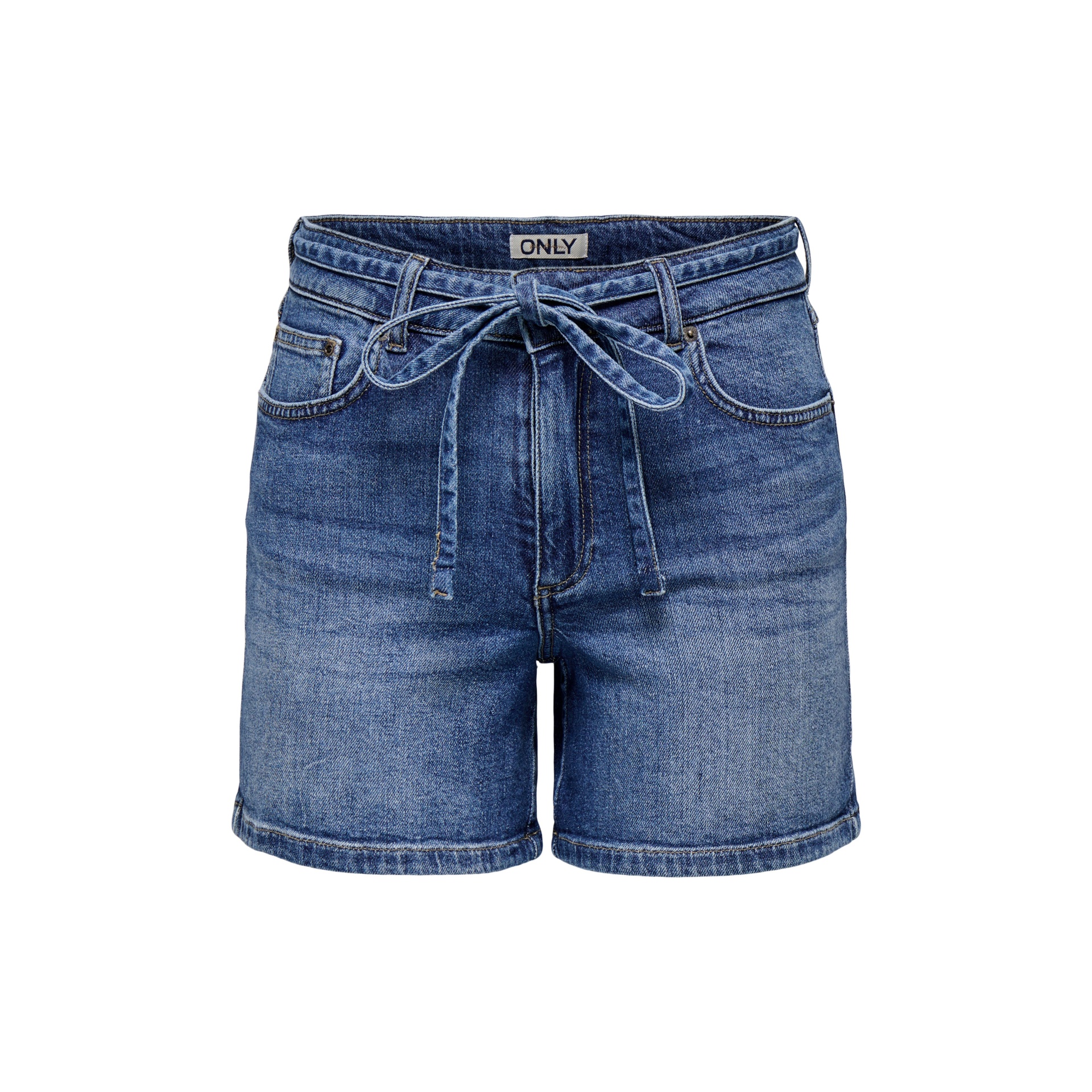 Calções de ganga azuis com cinto fino e etiqueta ONLY na cintura