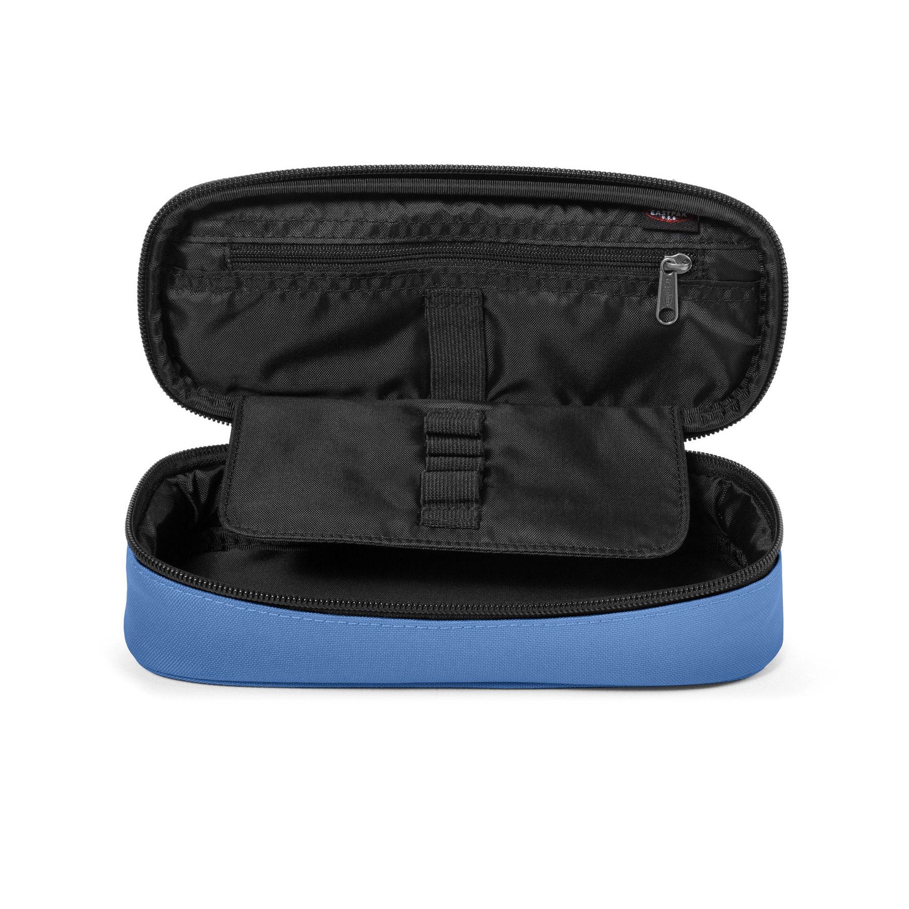 Estojo azul retangular aberto com interior preto e bolso com fecho