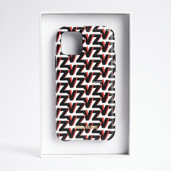 Capa para telemóvel com padrão geométrico preto, branco e vermelho, com texto VOLTAIRE e ZADIG & VOLTAIRE
