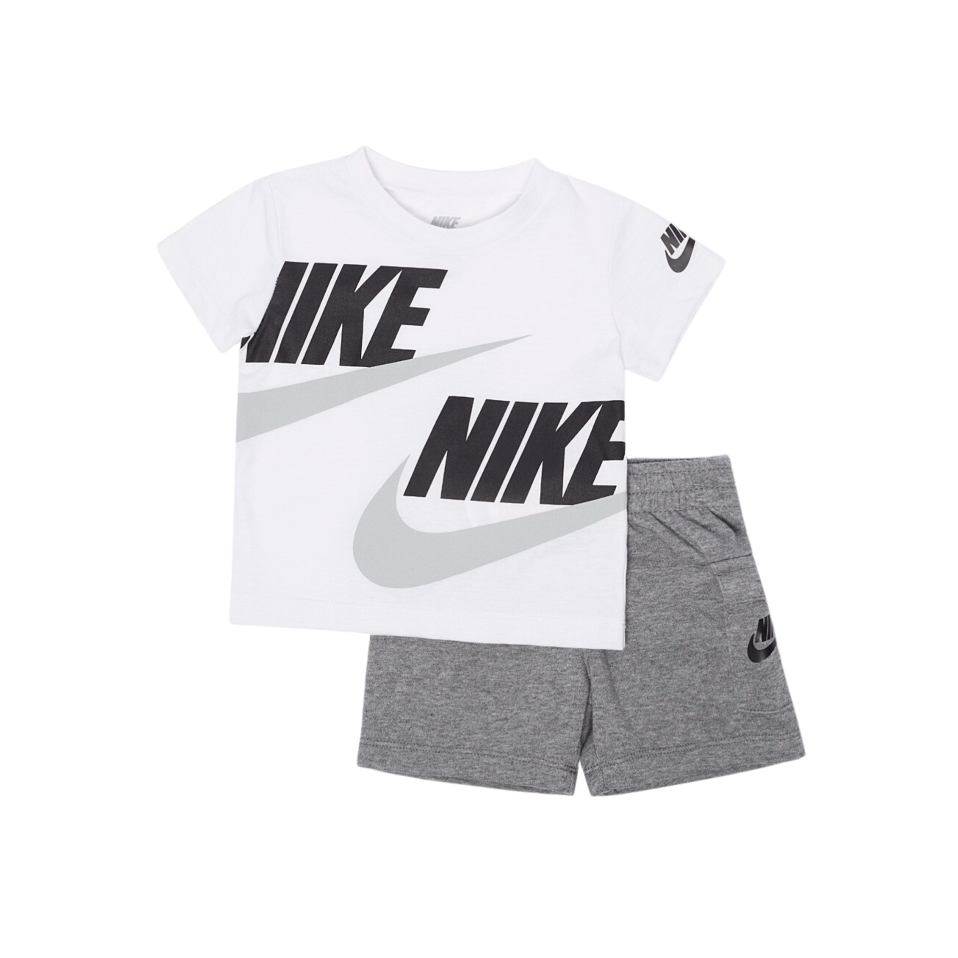 Conjunto infantil t-shirt branca com logo NIKE e calções cinzentos com logo NIKE