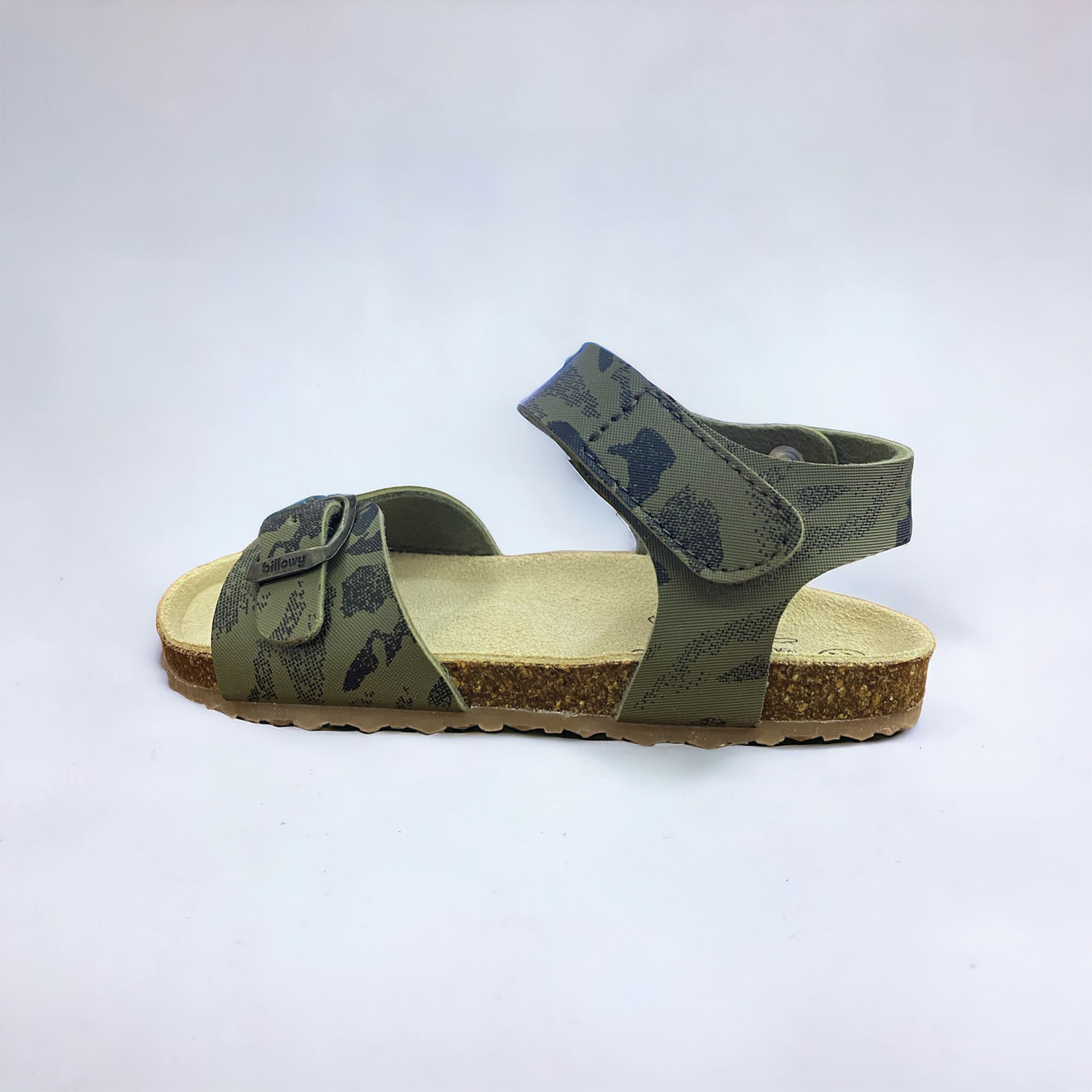 Sandália infantil camuflada verde com sola de cortiça