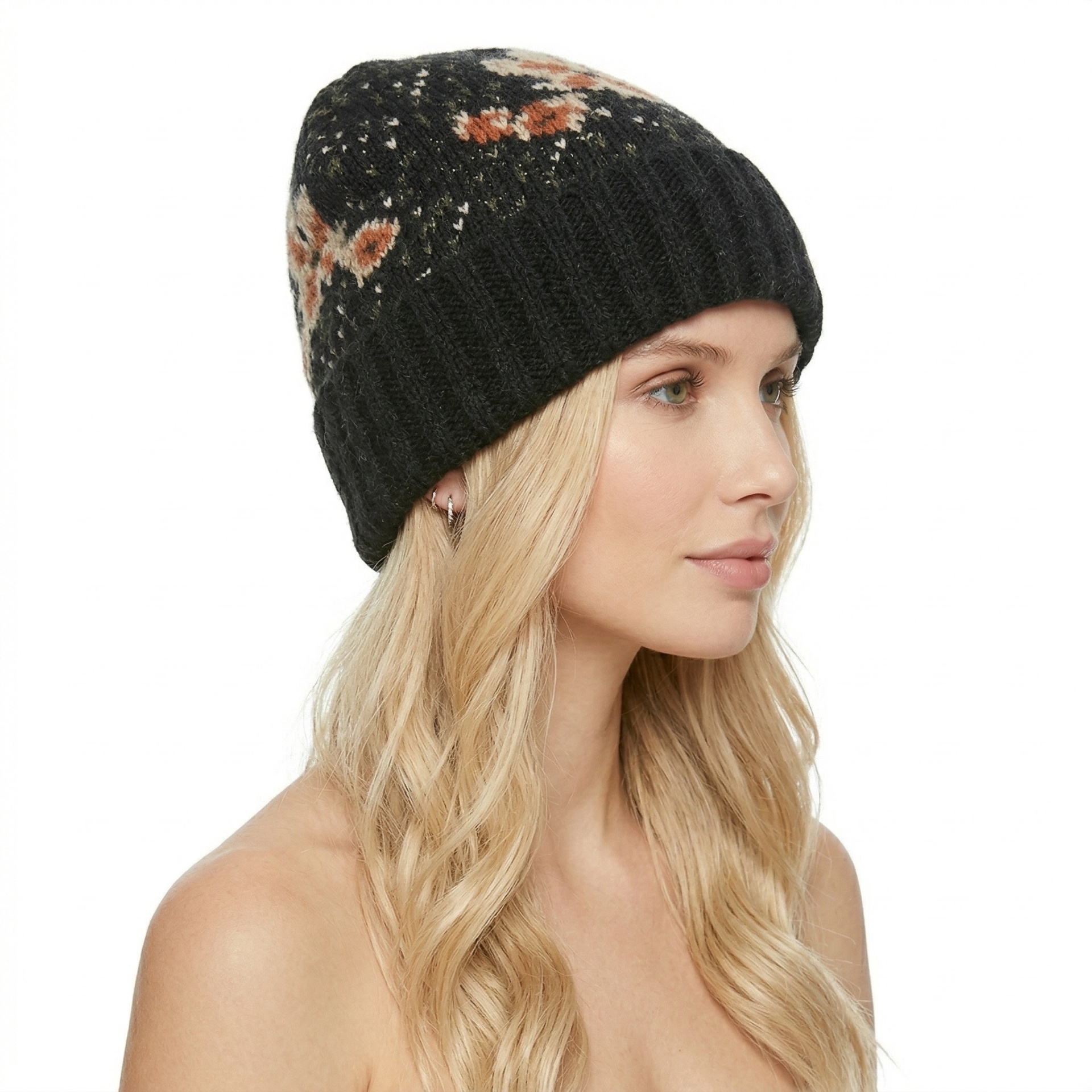 Touca de malha preta com padrão floral em tons castanho e creme