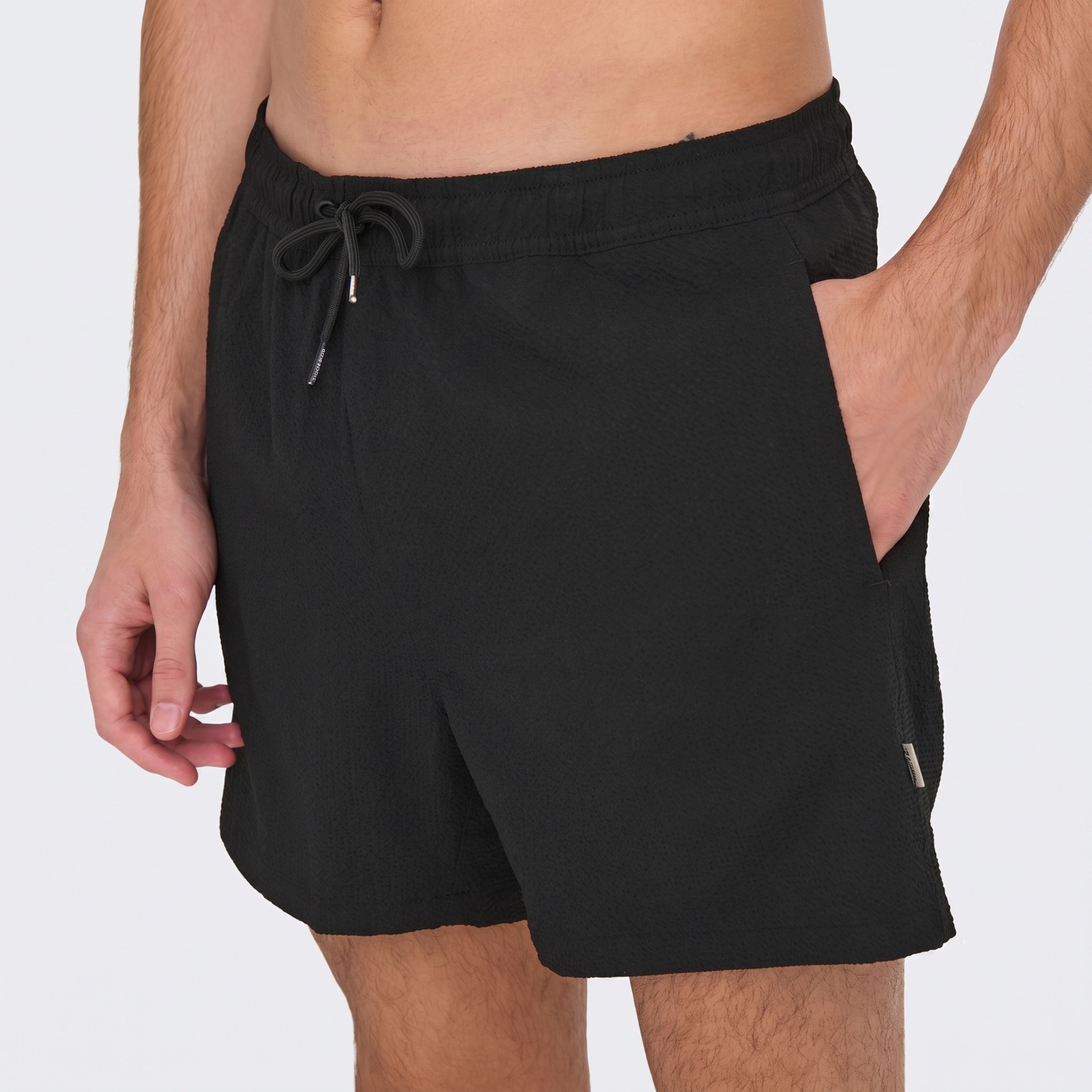 Calções de banho masculinos pretos com cordão e bolso lateral
