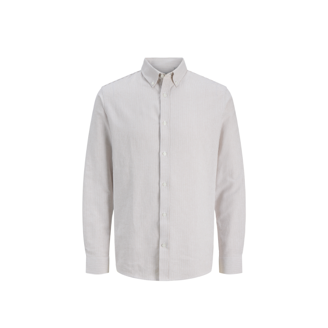 Camisa bege claro riscada com botão e colarinho clássico