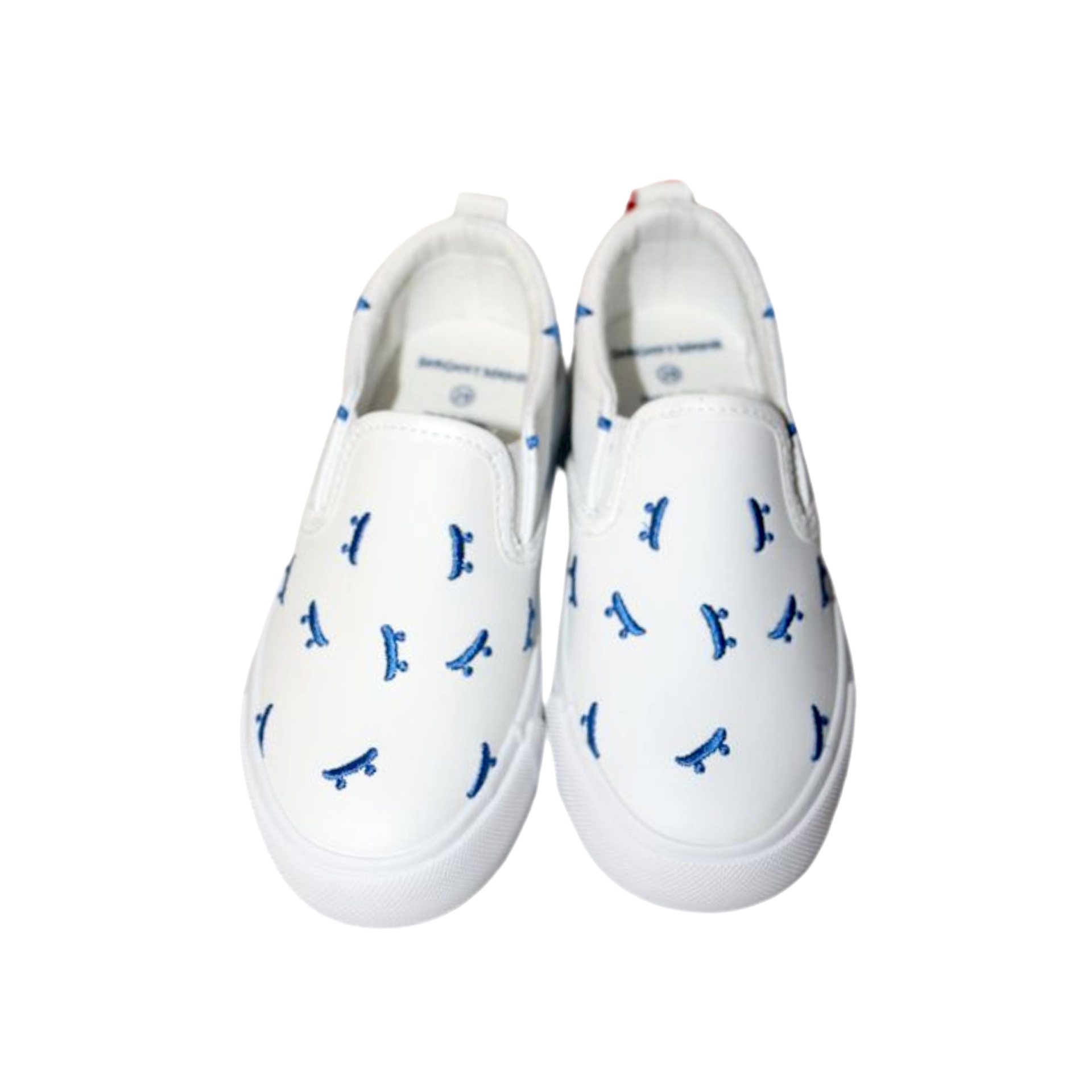 Sapatilhas brancas com padrão de cães azuis vista de cima