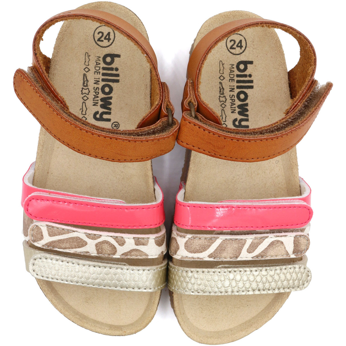 sandálias infantis castanho, rosa e bege com padrão animal print