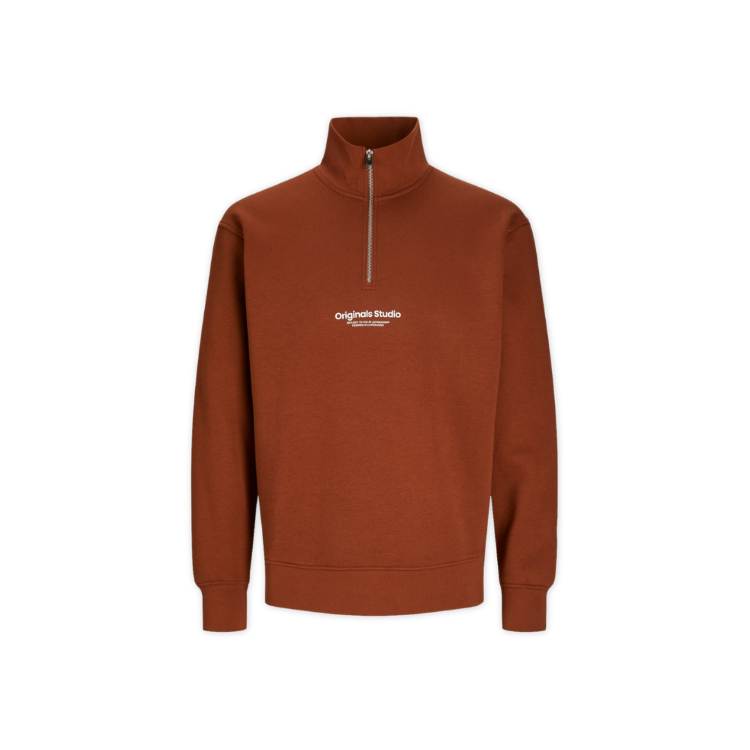 Camisola castanha de gola alta com fecho e texto branco