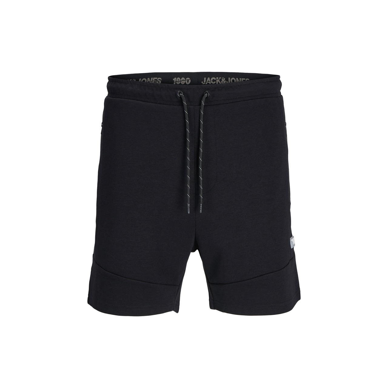 Calções pretos com cordão de ajuste e etiqueta branca