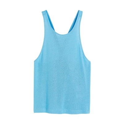 Camisola de alças azul claro com decote redondo