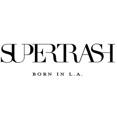 Logótipo preto da marca SUPERTASH com texto BORN IN L.A. em fundo branco