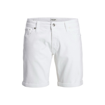 Calções brancos de ganga com bainha dobrada e bolsos