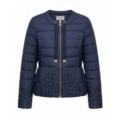 Casaco azul marinho acolchoado com zip e fitas decorativas