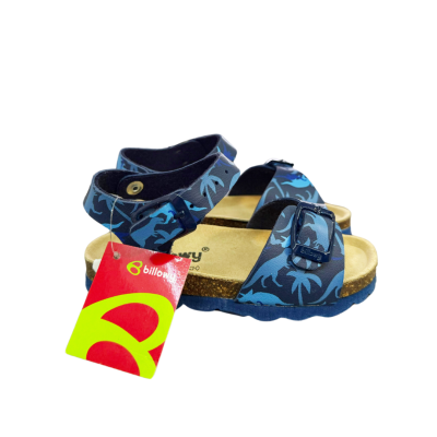 Sandálias azuis com padrão de folhas e fivela, etiqueta da marca Billowy