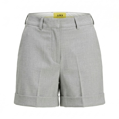 Calções cinzentos claros com bainha dobrada e etiqueta JJXX na cintura