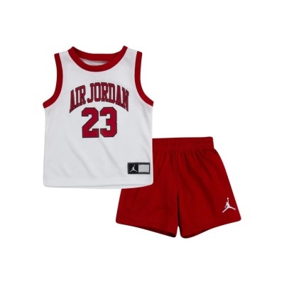 Conjunto infantil de desporto AIR JORDAN com camisola e calções vermelhos e brancos