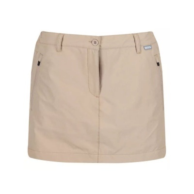 Mini saia bege com botão e bolsos