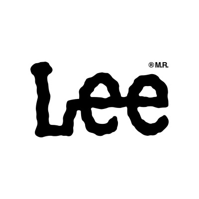 Texto estilizado Lee com símbolo ® M.R. em preto sobre fundo branco