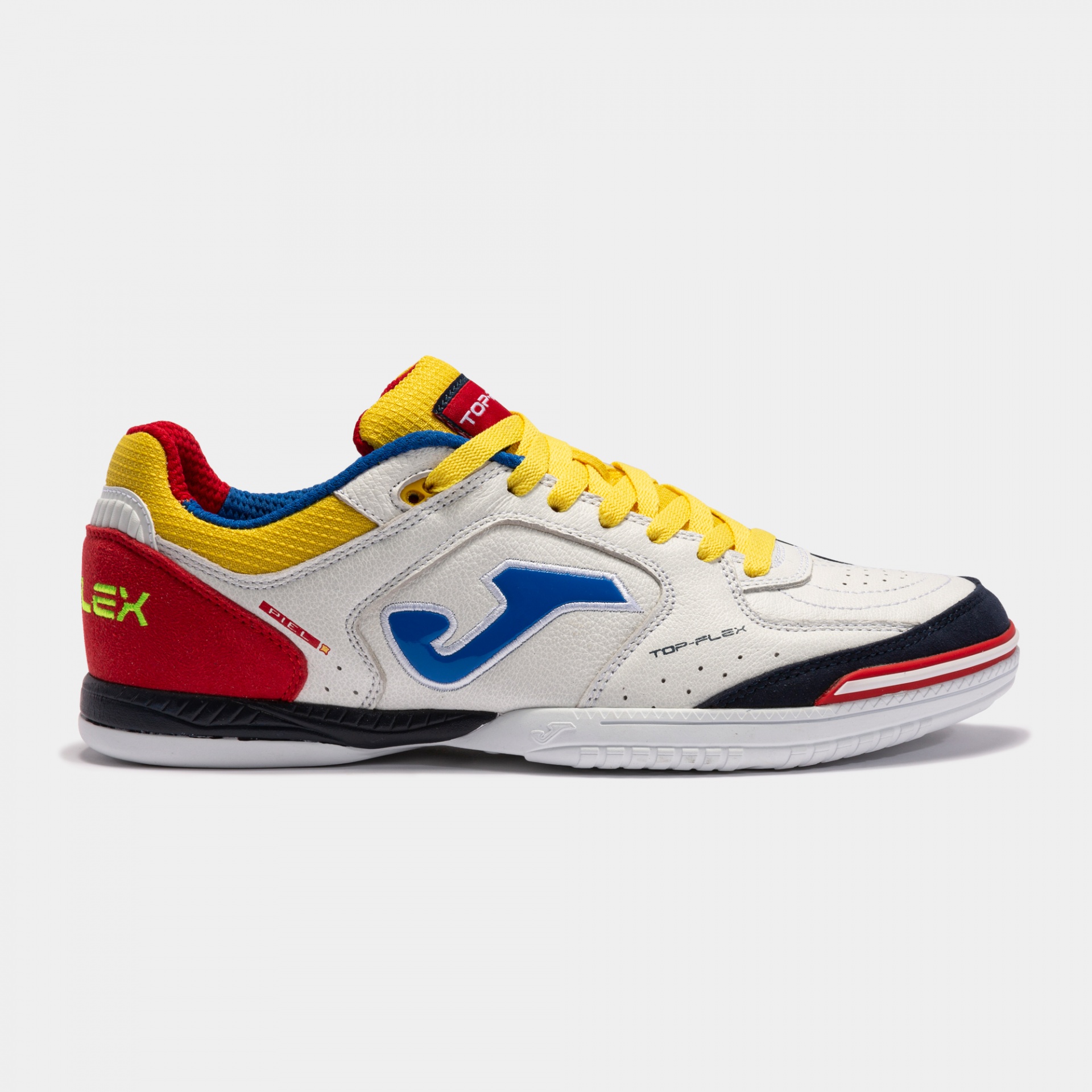 Ténis desportivo Joma indoor branco, azul, amarelo, vermelho e preto.