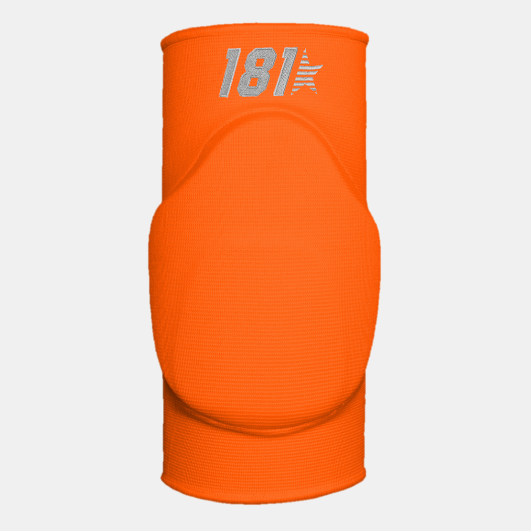 manga ou joelheira protetora laranja com almofada e texto 181 branco