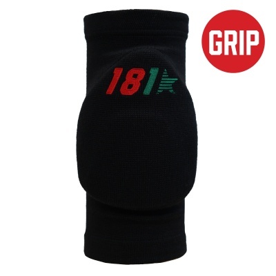 Manga preta com bordado 18 1⁄2 e círculo vermelho com GRIP