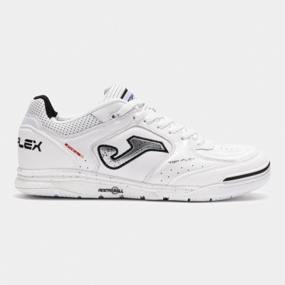 Ténis desportivo branco com logo J preto e sola branca