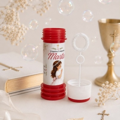 Embalagem vermelha de bolhas de sabão para Primeira Comunhão personalizada com nome Marta e elementos religiosos