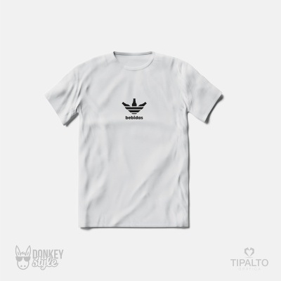 T-shirt branca com estampa preta 'bebidas'
